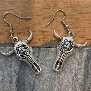 No Bull Earrings‎